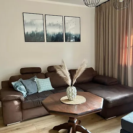 W Rezydencji Pod Swierkami Apartman *