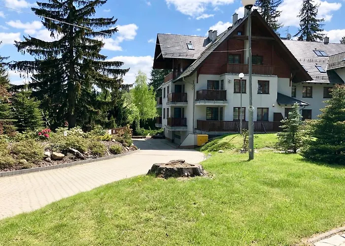 W Rezydencji Pod Swierkami Apartman *