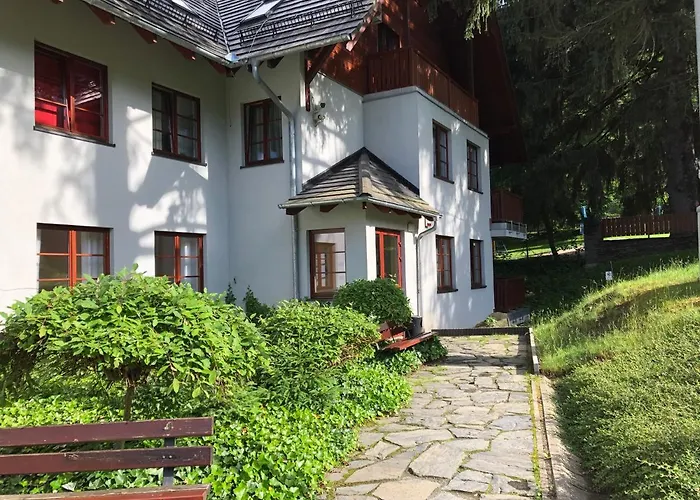 W Rezydencji Pod Swierkami Apartman *